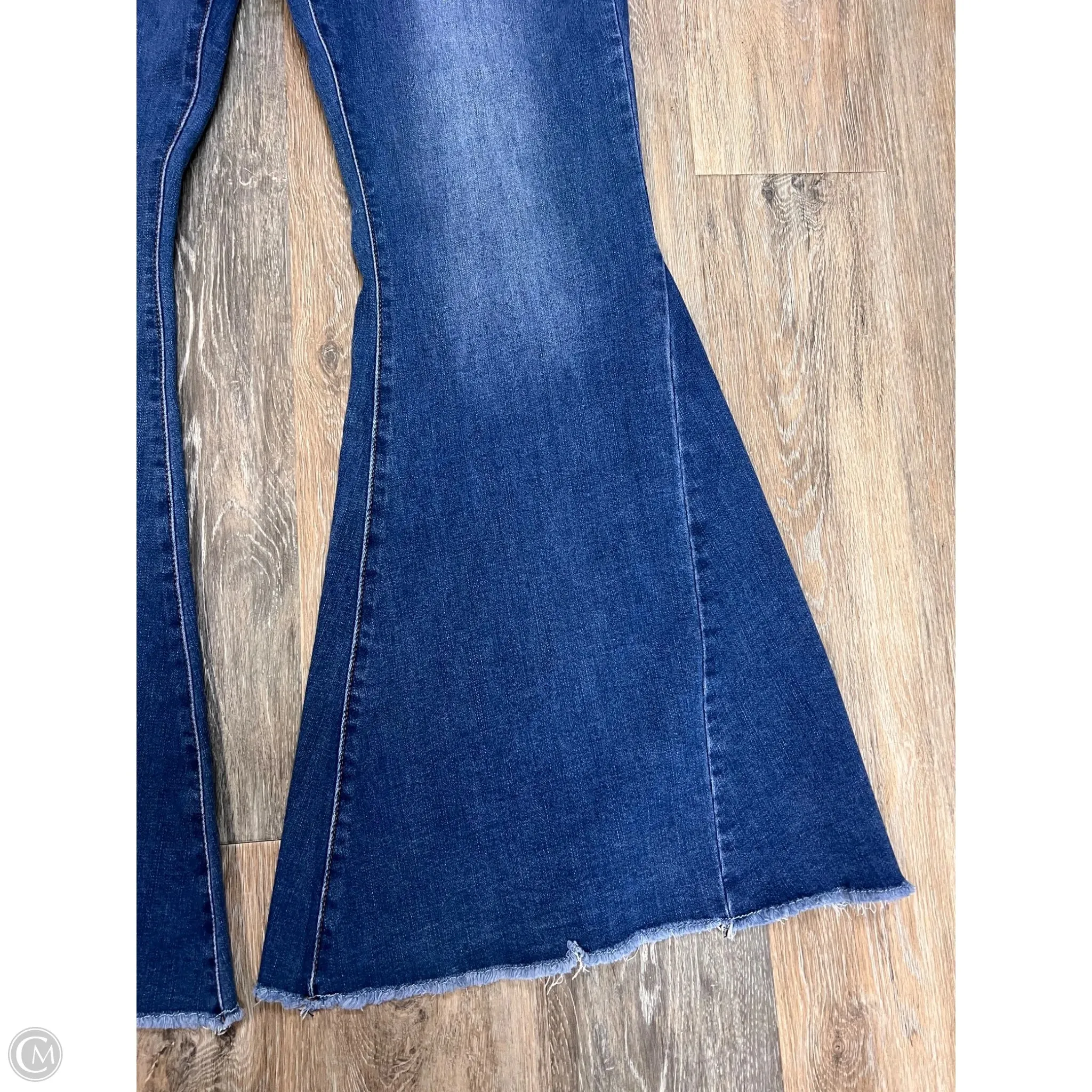 Jeans Flared By Lucky and Blessed In Blue Denim. Size: 20